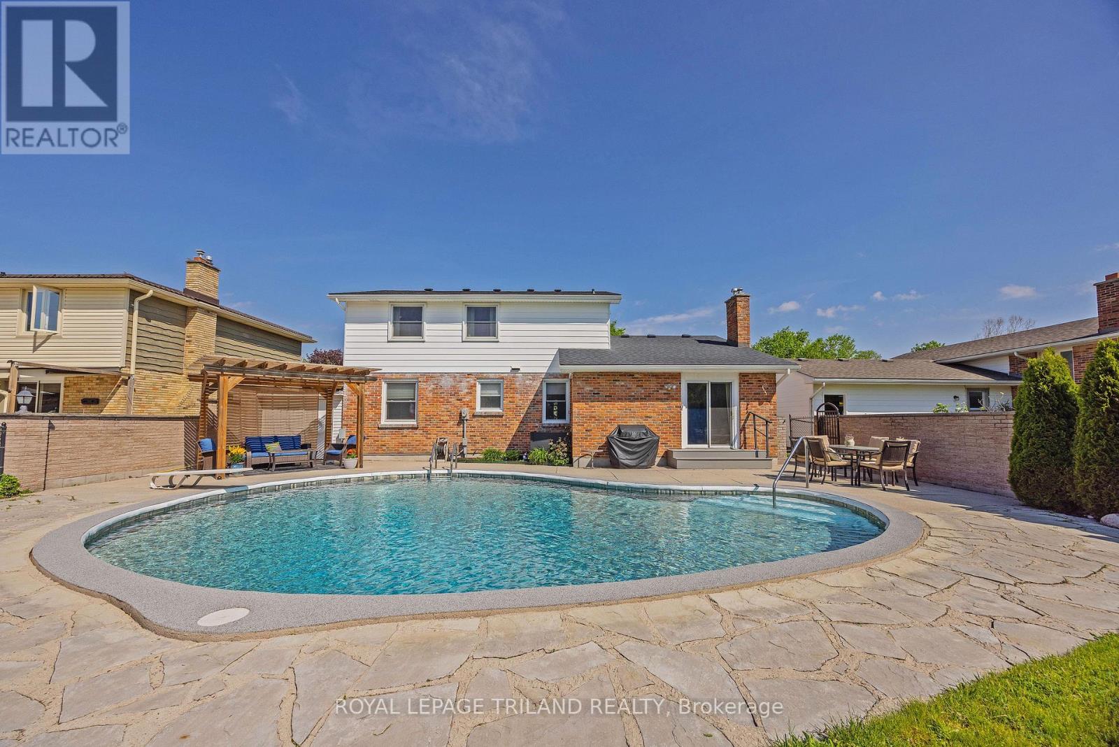 1402 HASTINGS DRIVE - 36