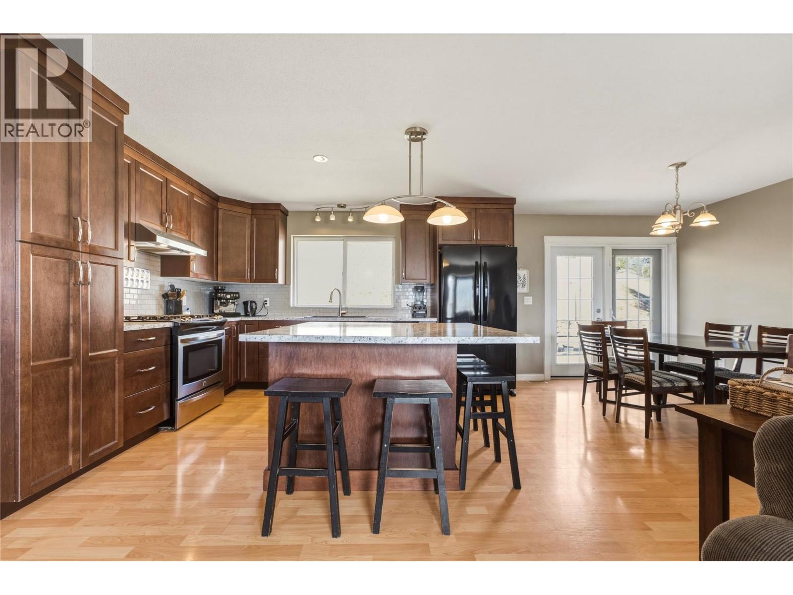 6512 Blue Jay Road, Vernon