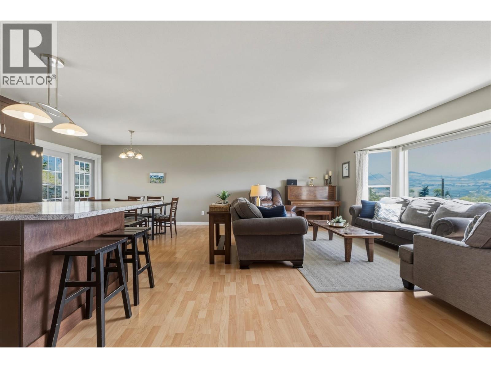 6512 Blue Jay Road, Vernon