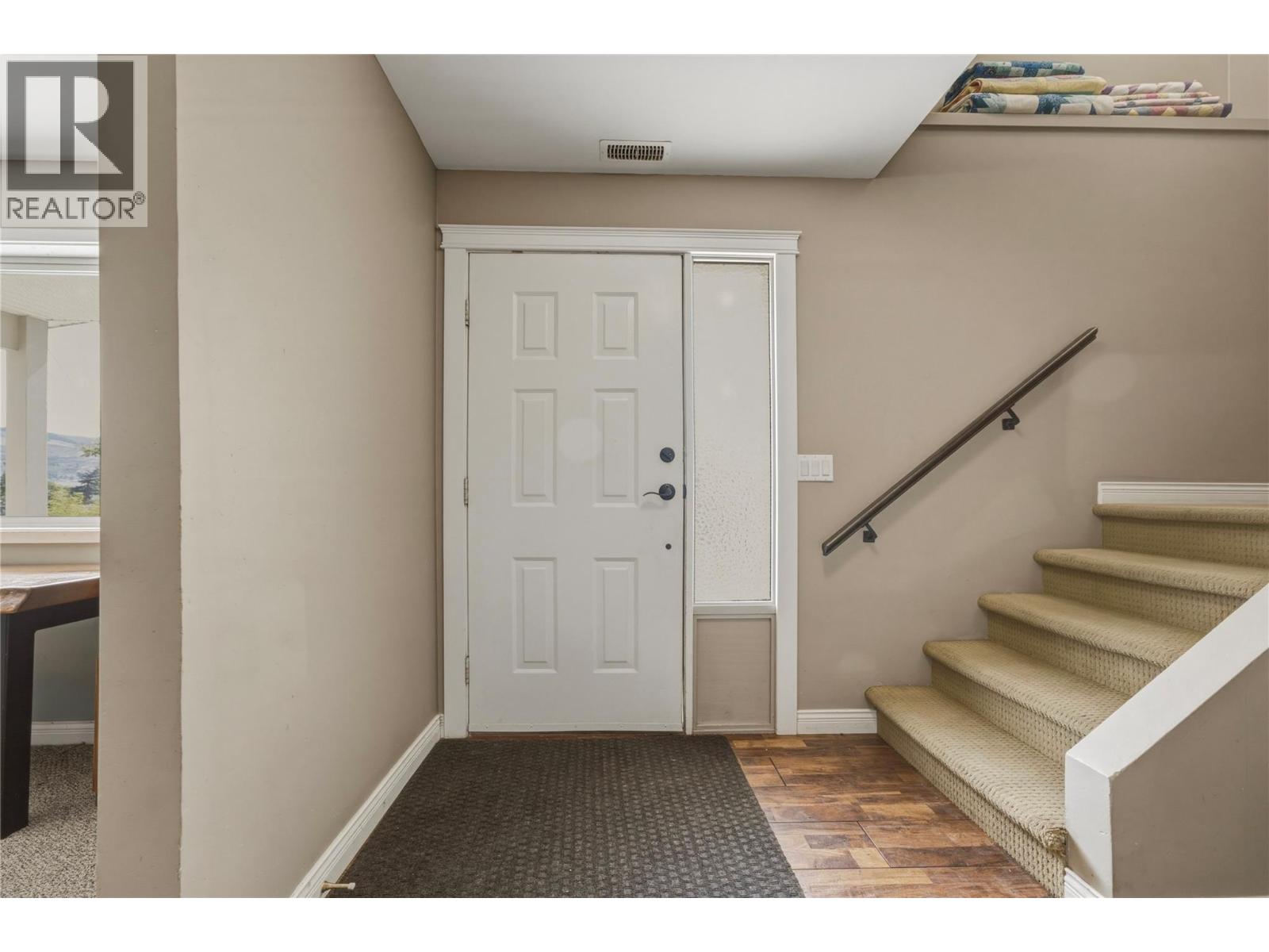 6512 Blue Jay Road, Vernon