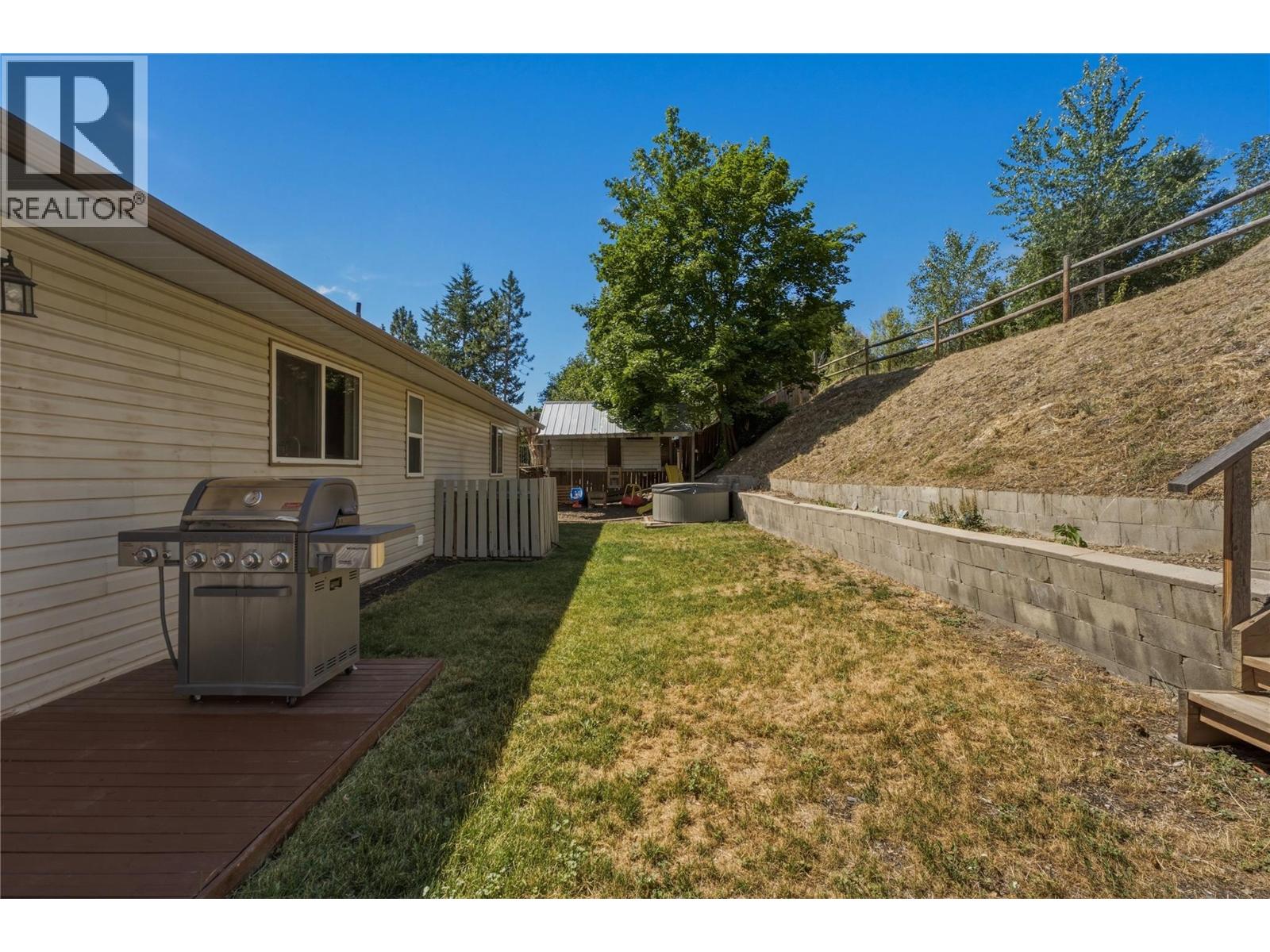 6512 Blue Jay Road, Vernon