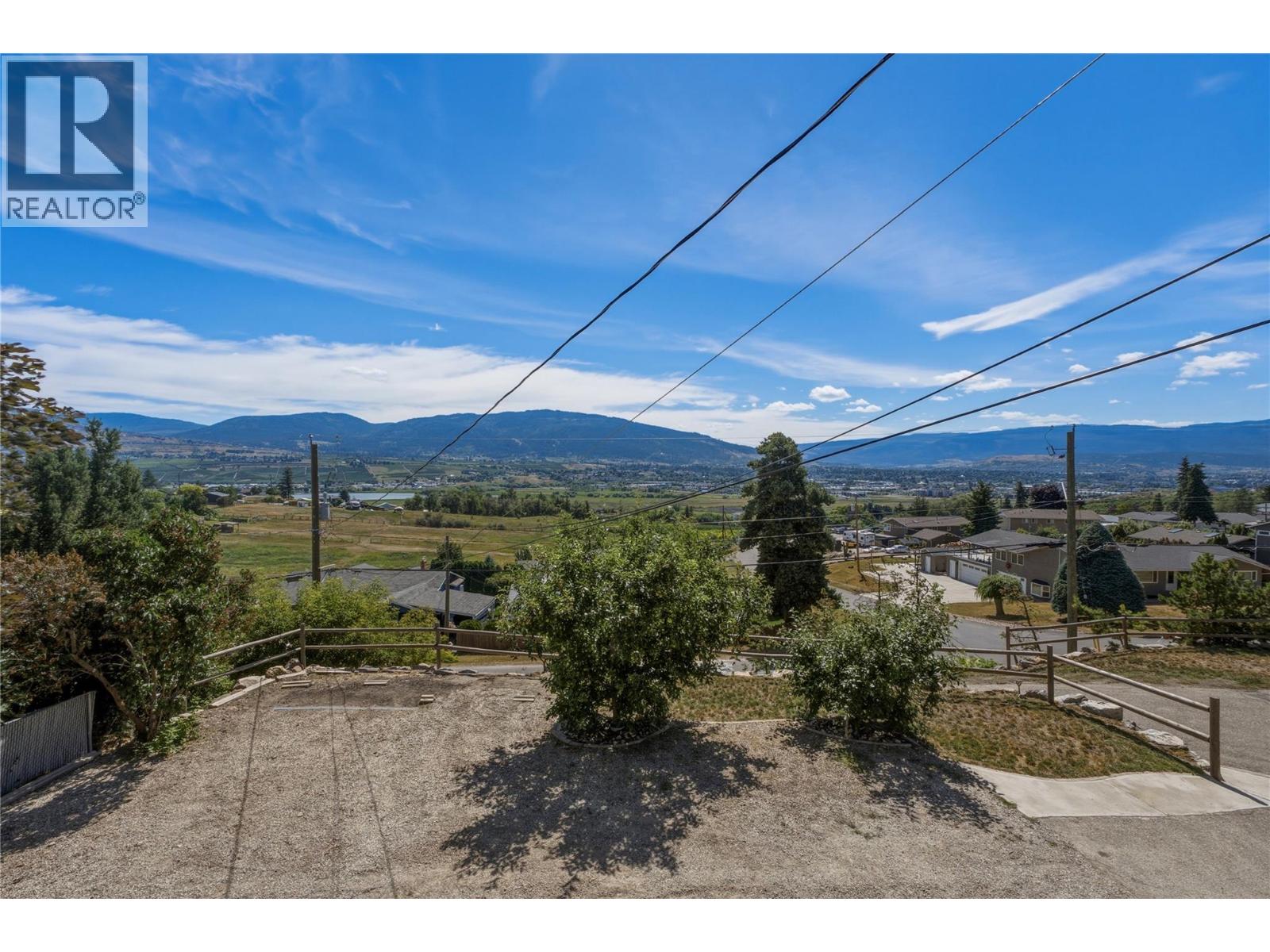 6512 Blue Jay Road, Vernon