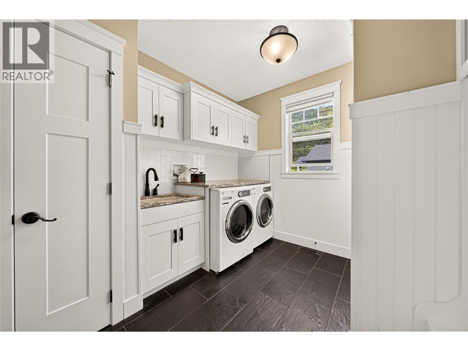 2104 WHISKEY JACK Drive - 24