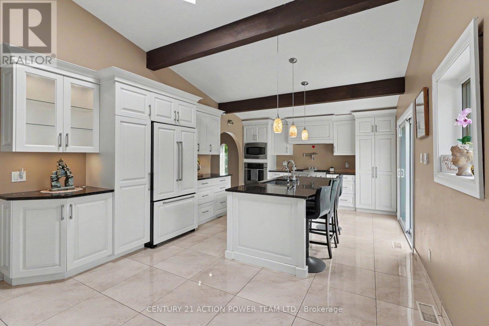 1558 BELLA VISTA DRIVE N - 14