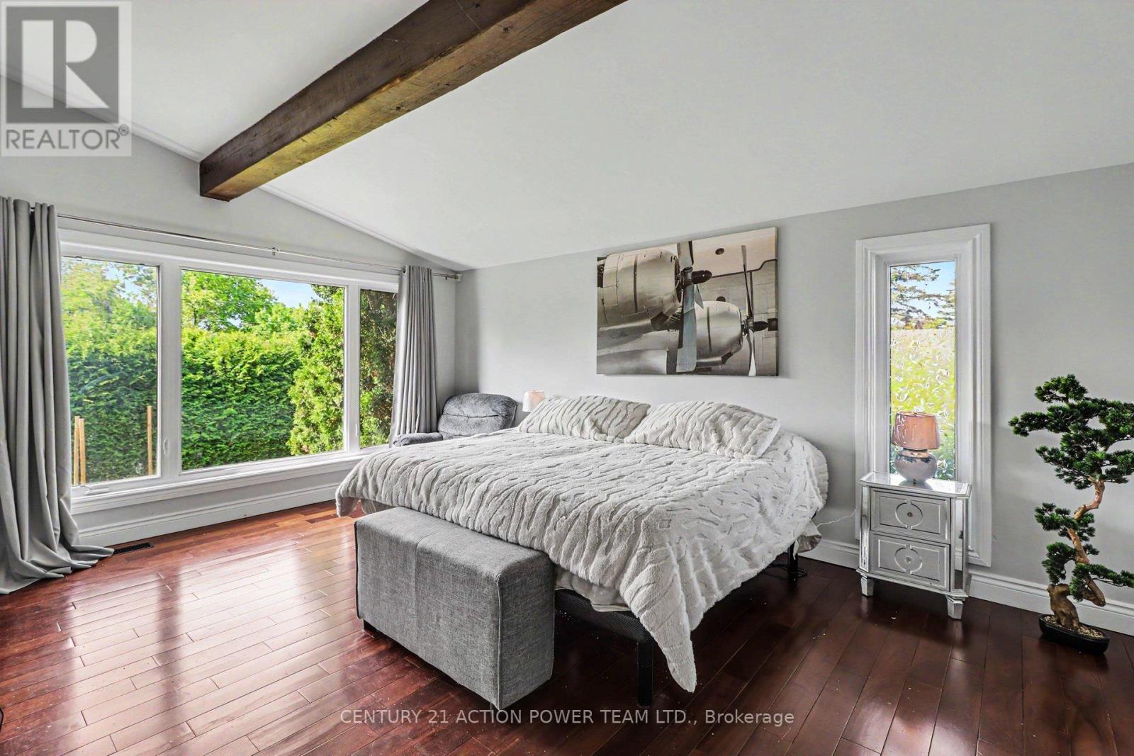 1558 BELLA VISTA DRIVE N - 21