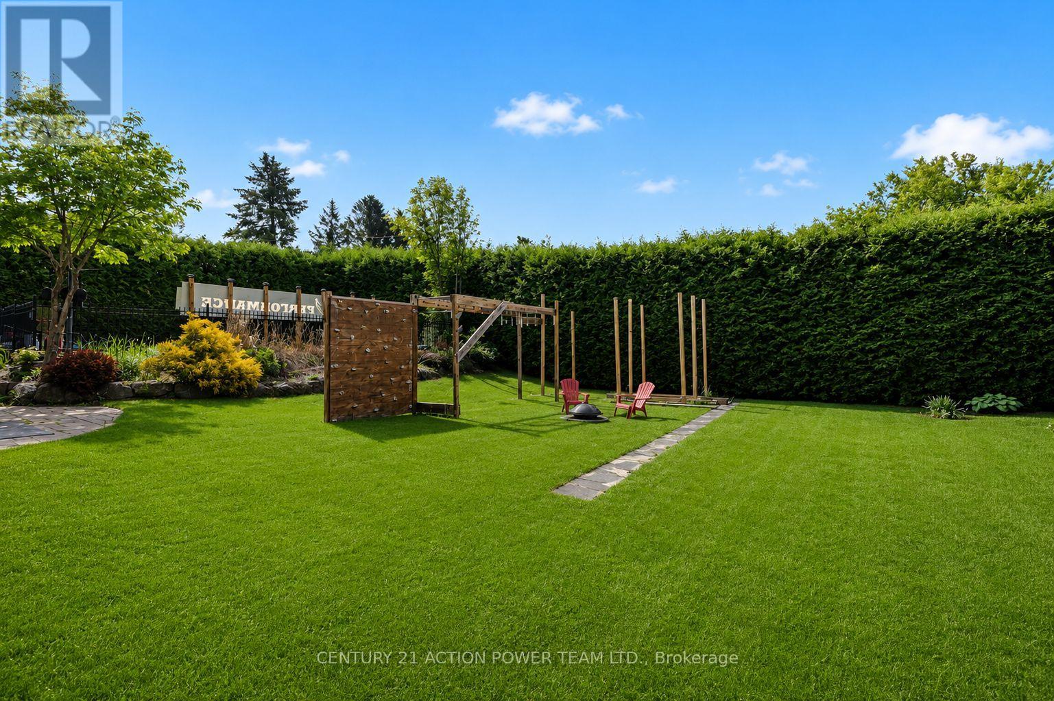 1558 BELLA VISTA DRIVE N - 39