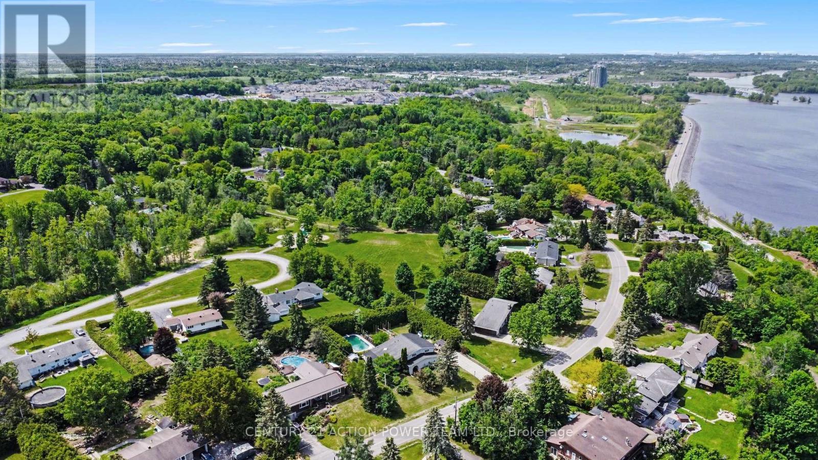 1558 BELLA VISTA DRIVE N - 47
