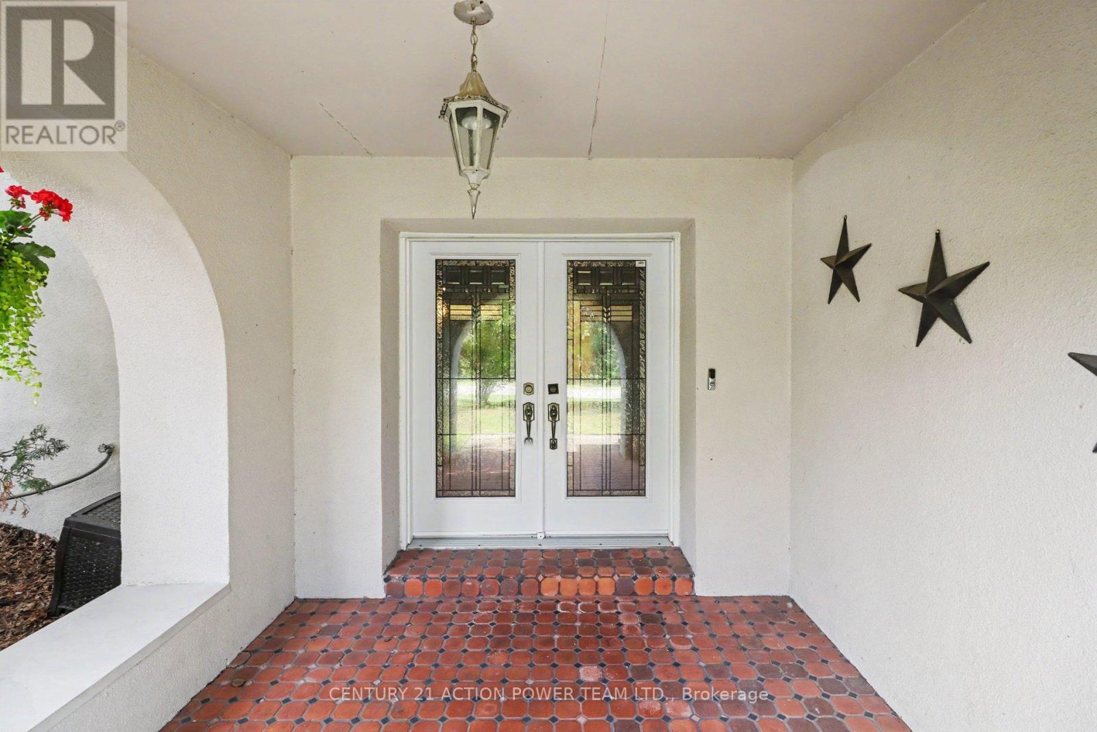 1558 BELLA VISTA DRIVE N - 5