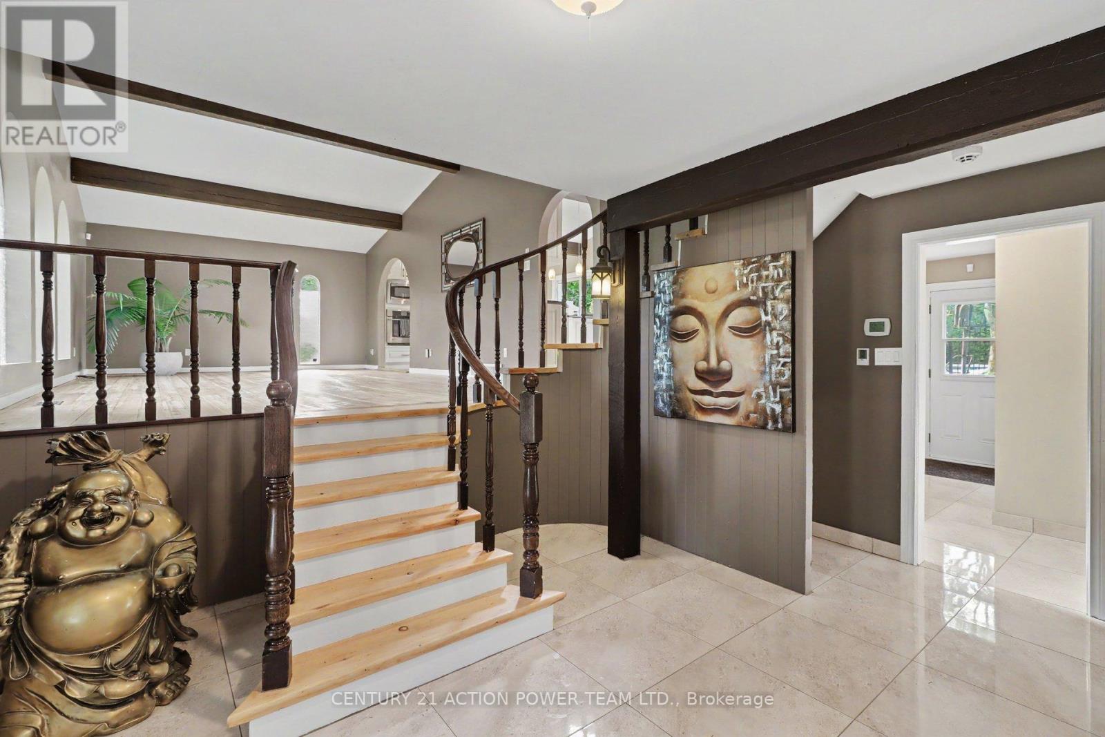 1558 BELLA VISTA DRIVE N - 7