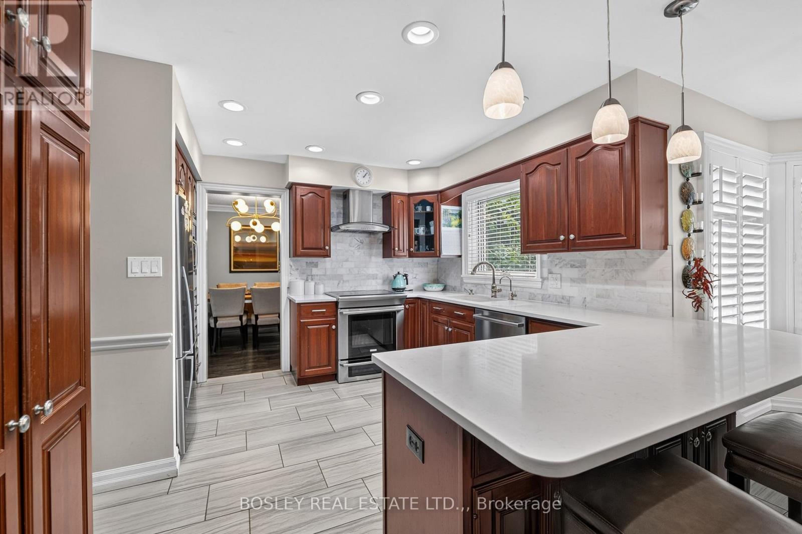 28 ARBOUR GLEN DRIVE - 7