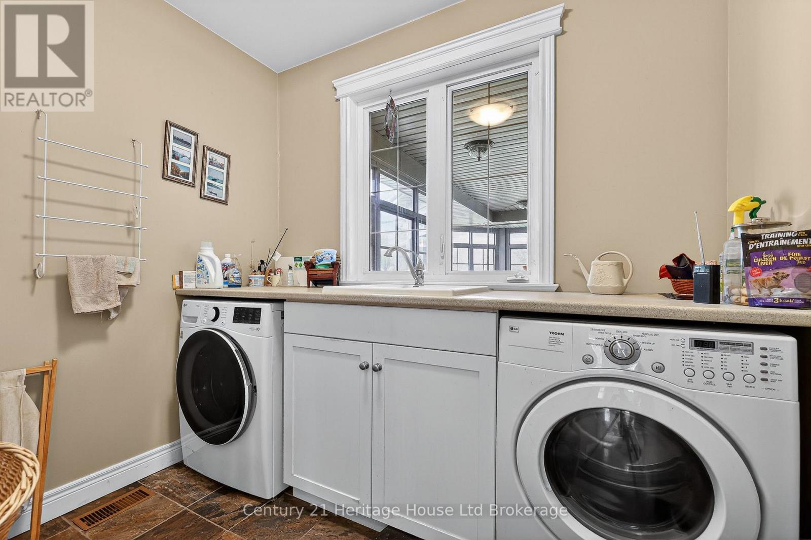 15 HAMPDEN STREET - Image 23