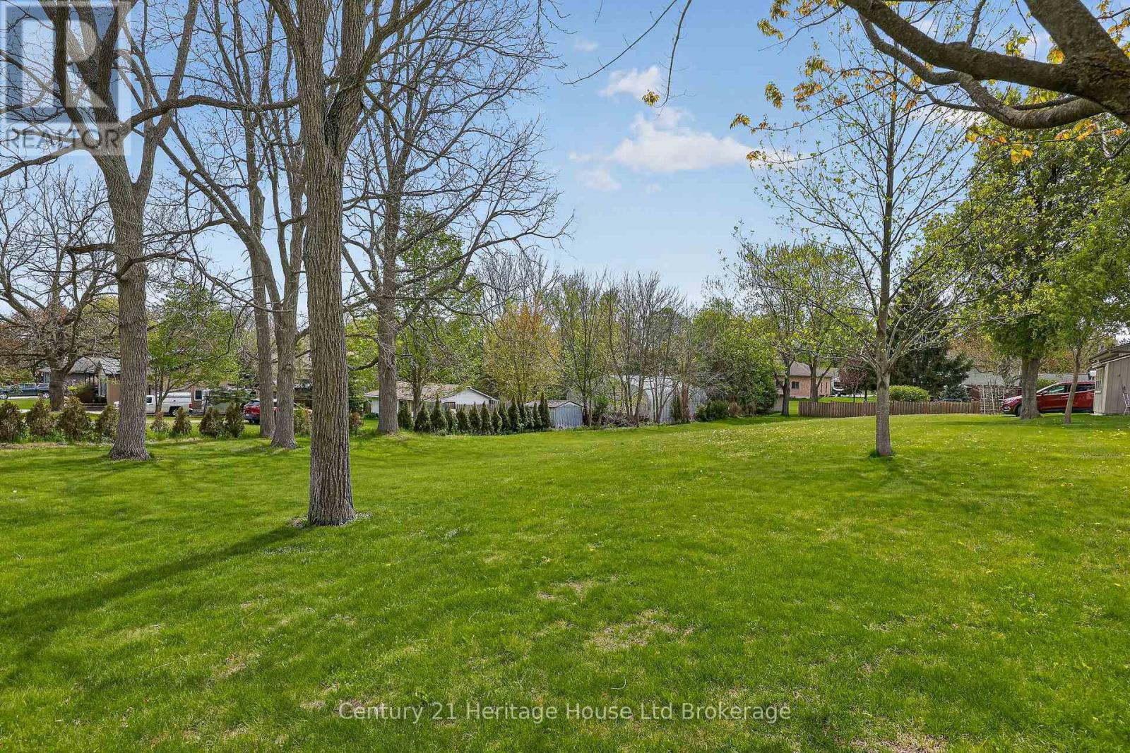 15 HAMPDEN STREET - Image 39