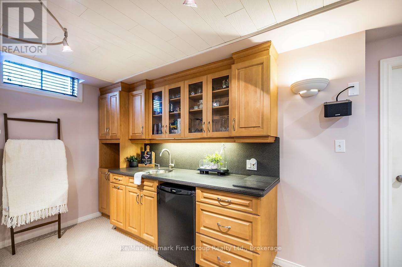 22 LADIES COLLEGE DRIVE - 23