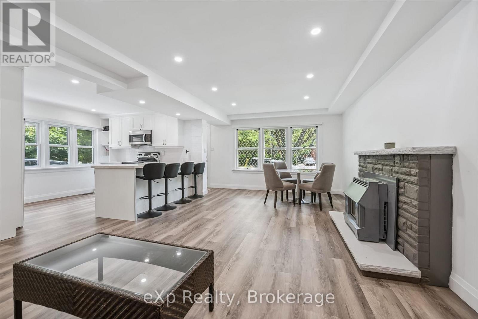 151 HUNGERFORD ROAD - 11