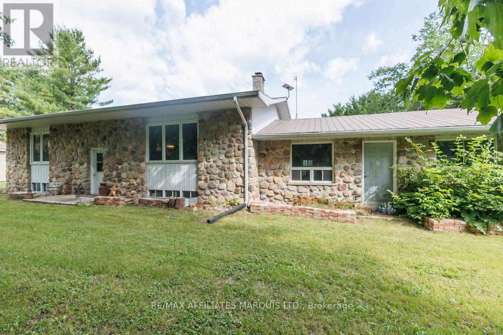 21111 CONCESSION 8 ROAD - 2