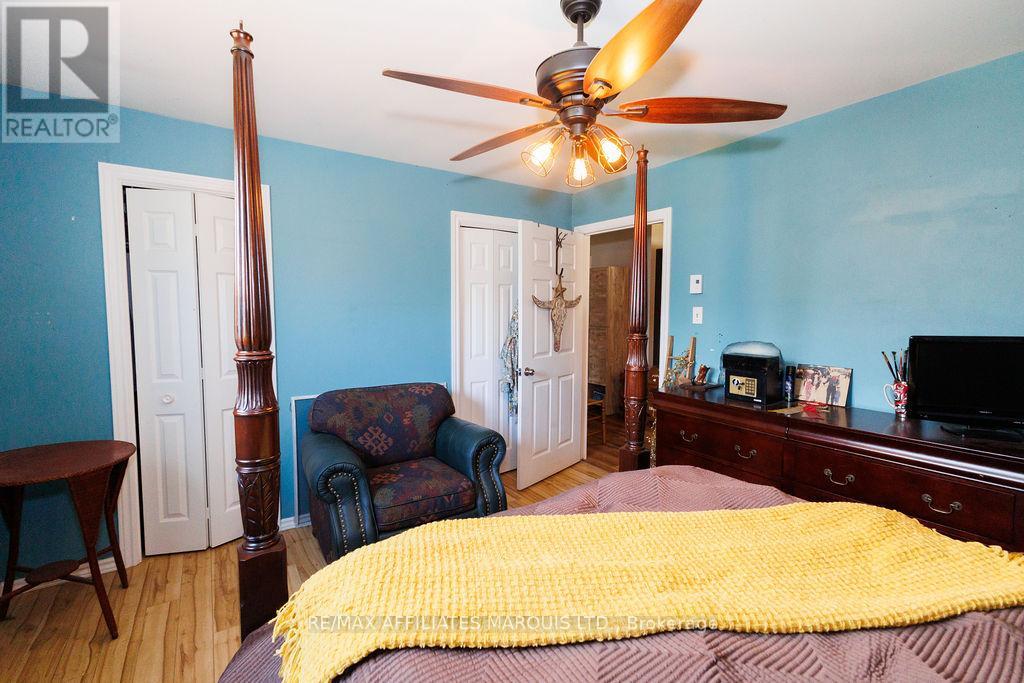 21111 CONCESSION 8 ROAD - 20