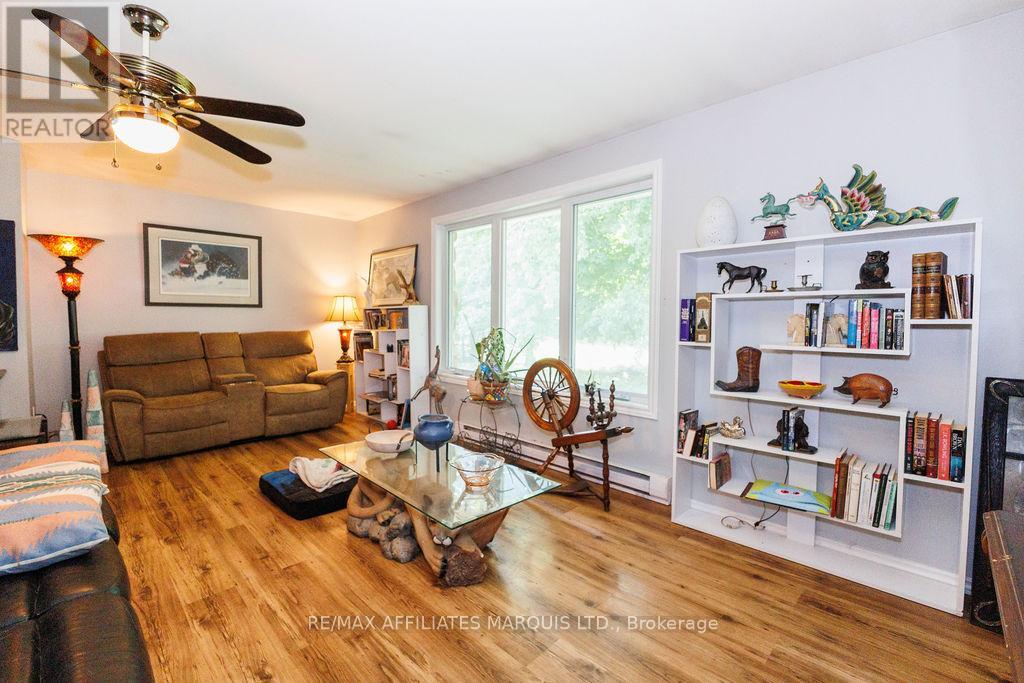 21111 CONCESSION 8 ROAD - 26