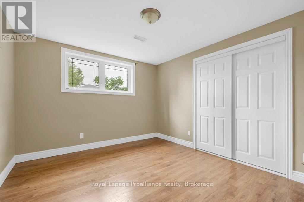 24 FREEDOM CRESCENT - 25