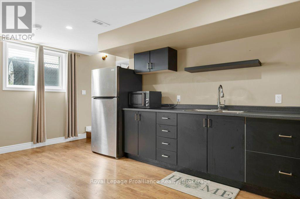 24 FREEDOM CRESCENT - Image 32