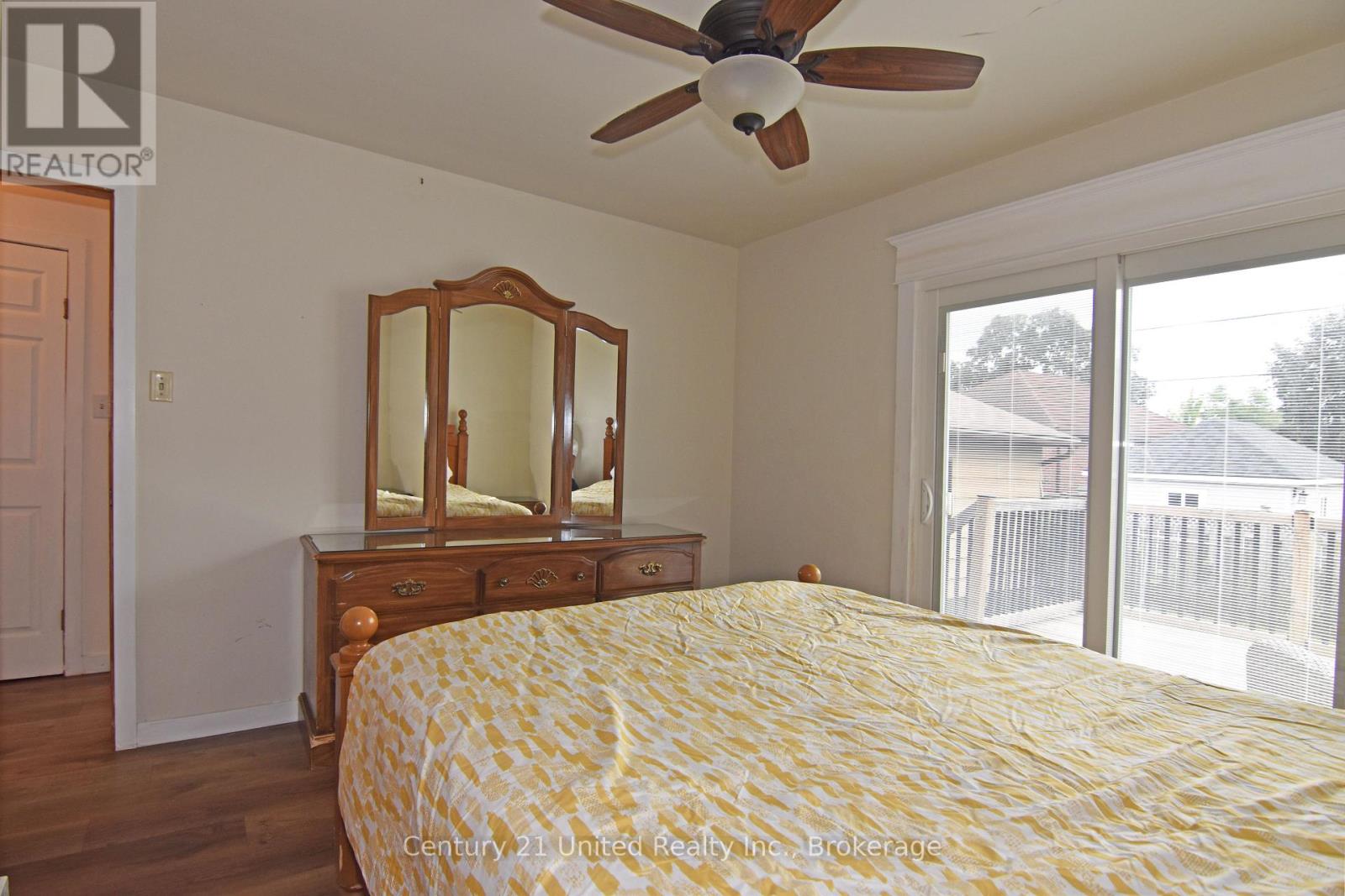 397 EDISON AVENUE - 13