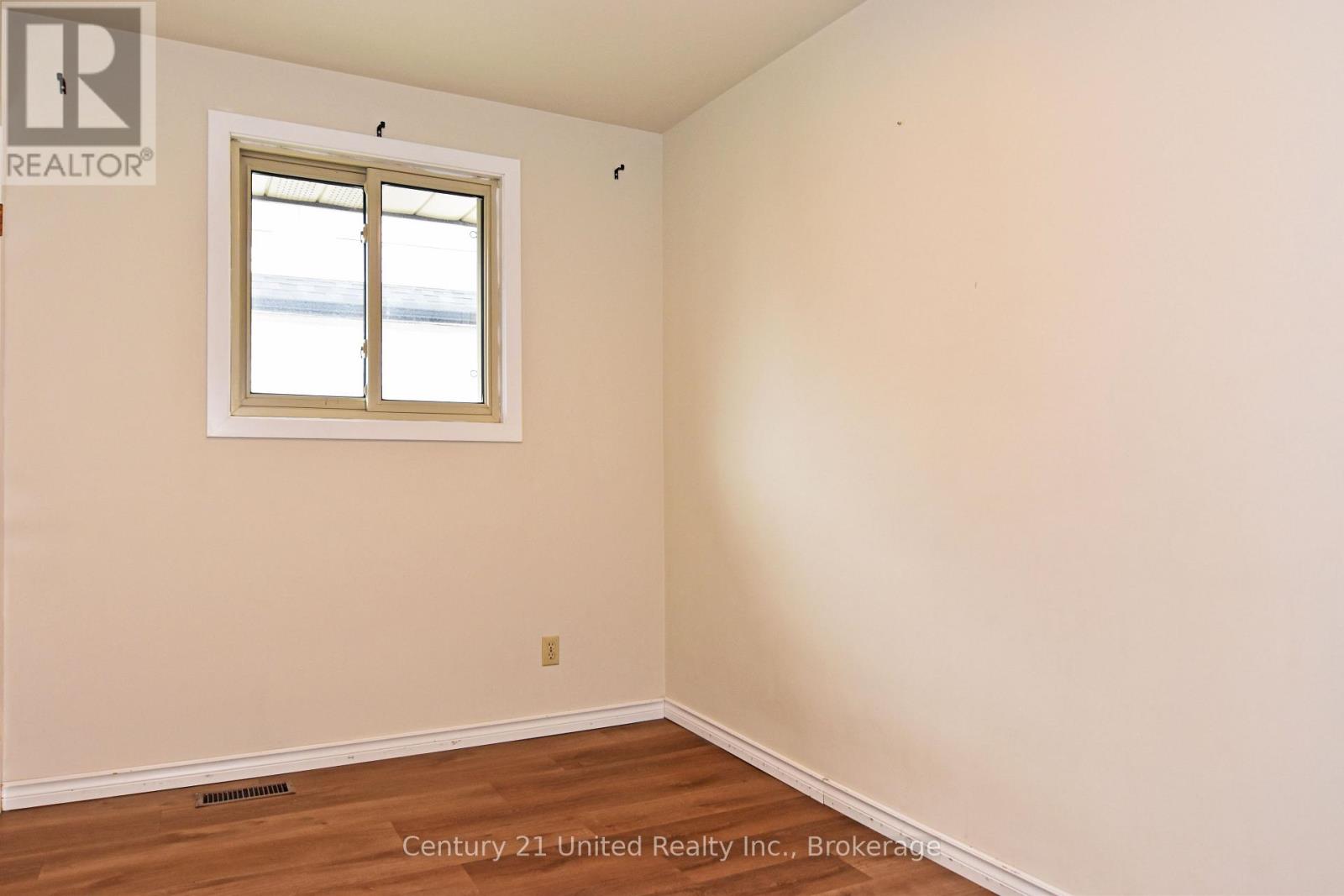 397 EDISON AVENUE - 15