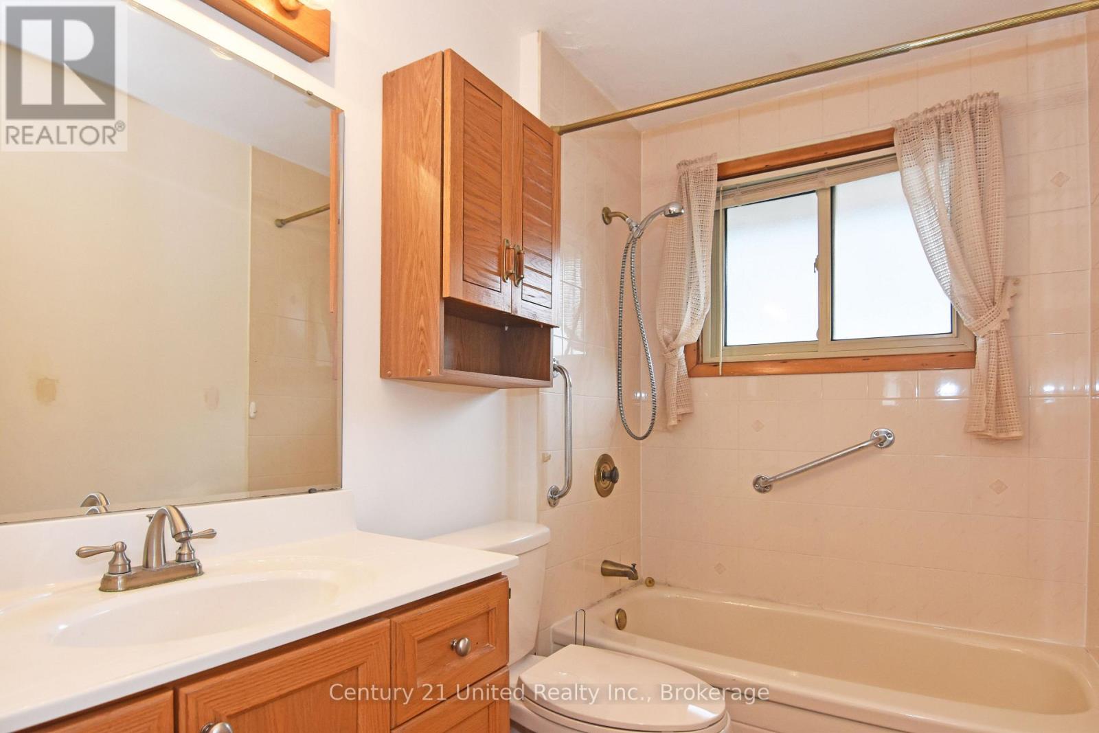 397 EDISON AVENUE - 16