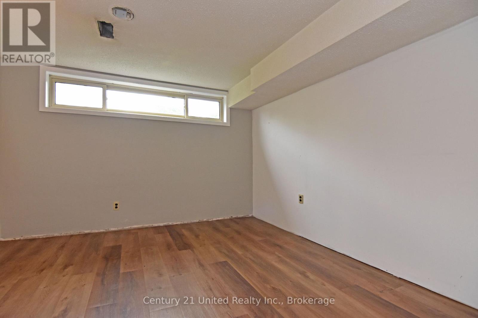 397 EDISON AVENUE - 20