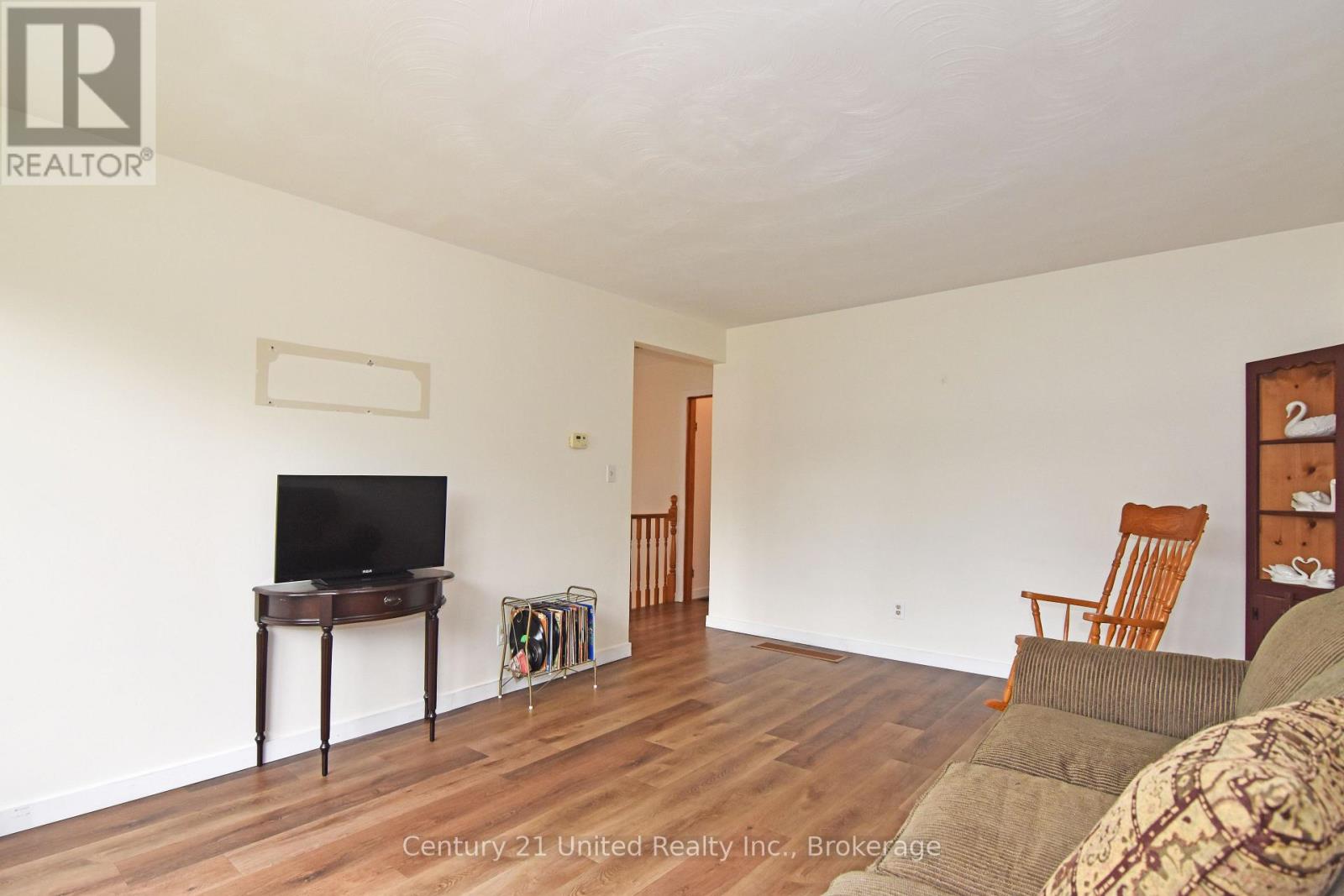 397 EDISON AVENUE - 8