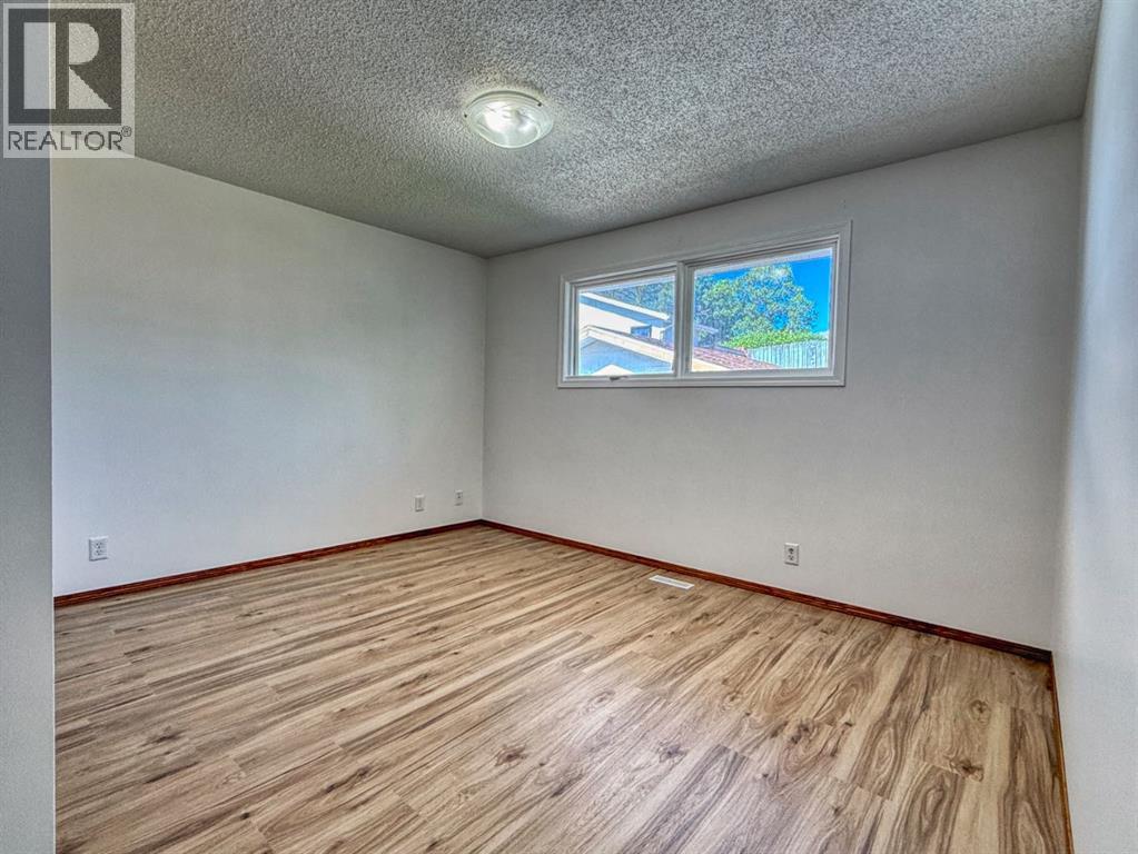 212 Aberdeen Avenue — photo 17