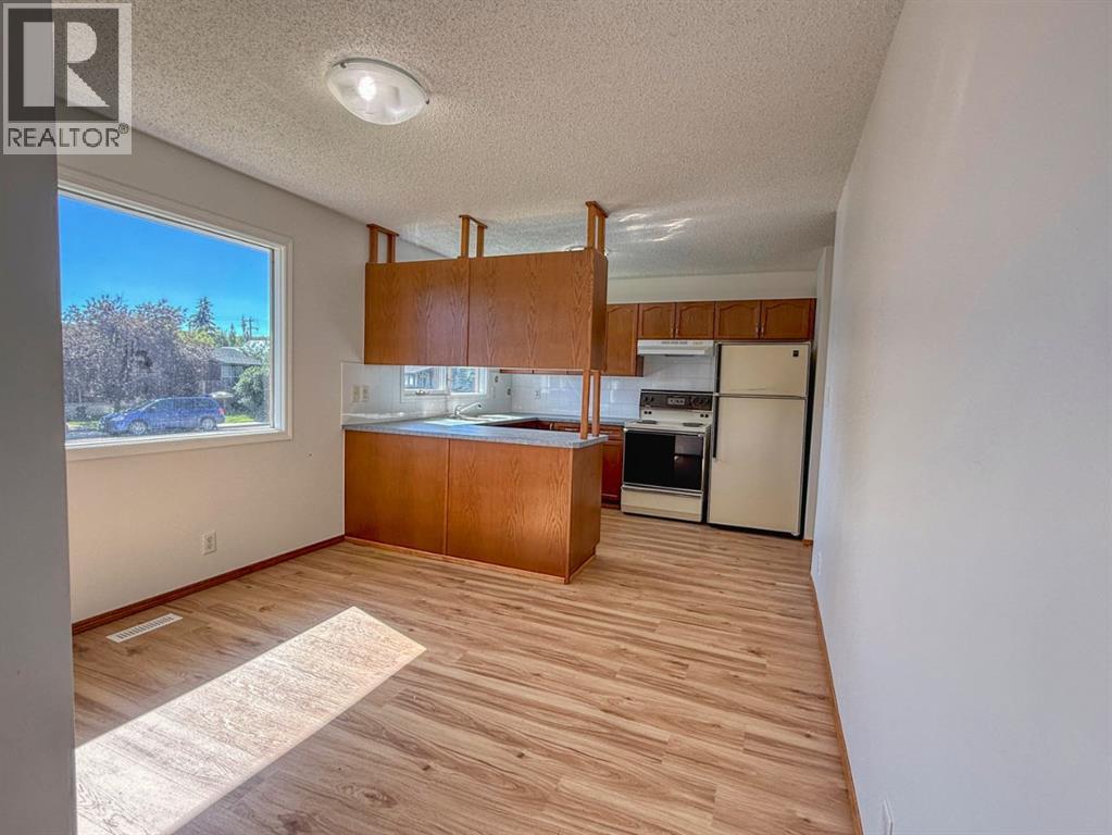 212 Aberdeen Avenue — photo 9