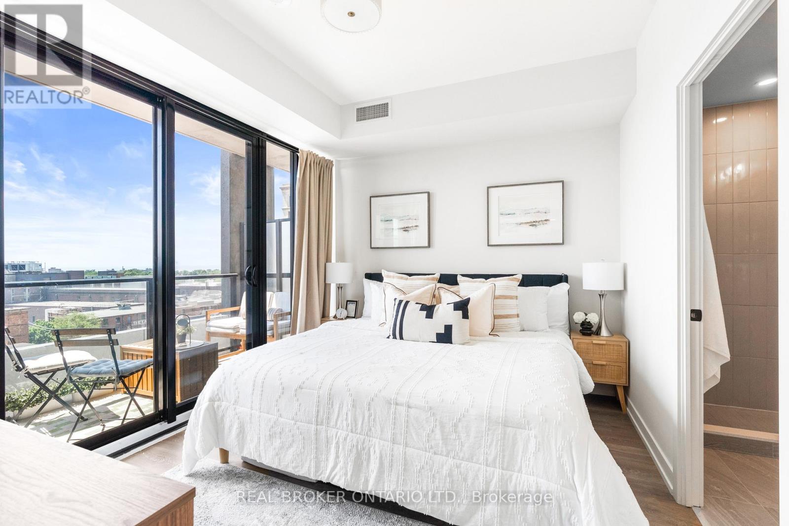 #902 181 STERLING ROAD - 9