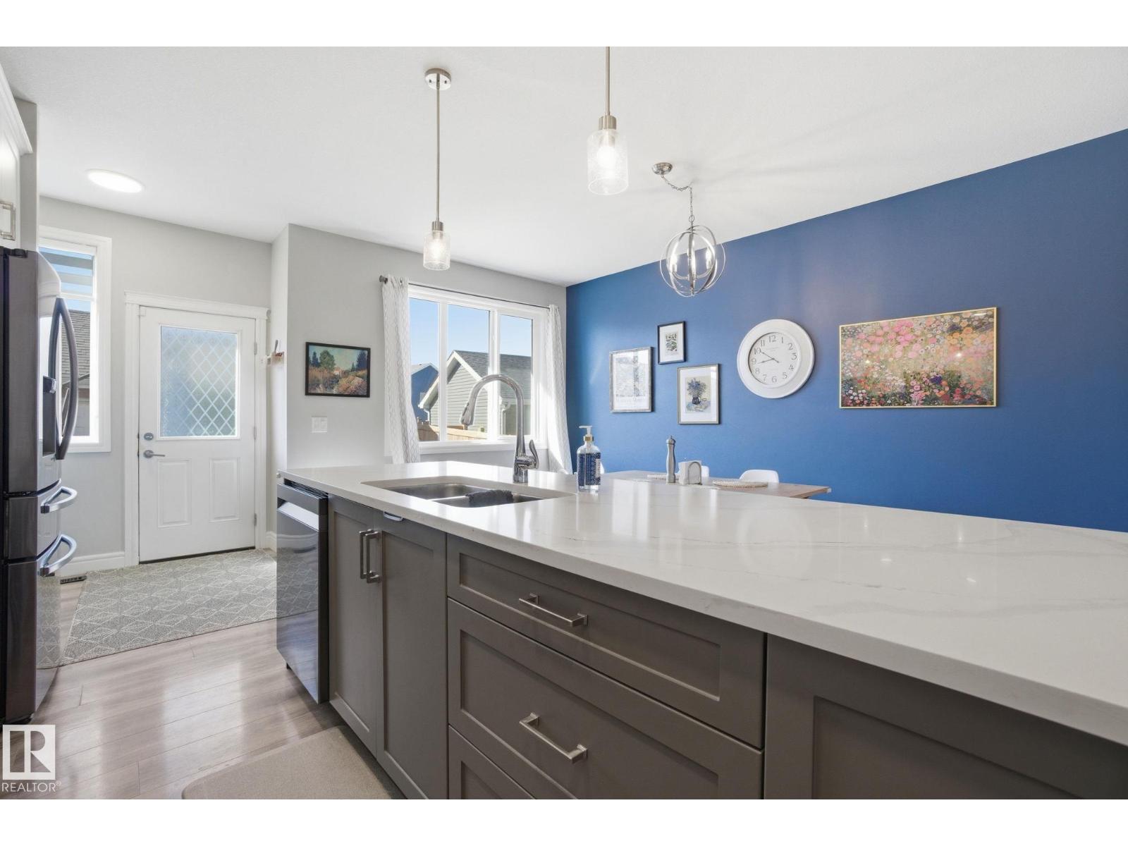 529 GLENRIDDING RAVINE DR SW - 17