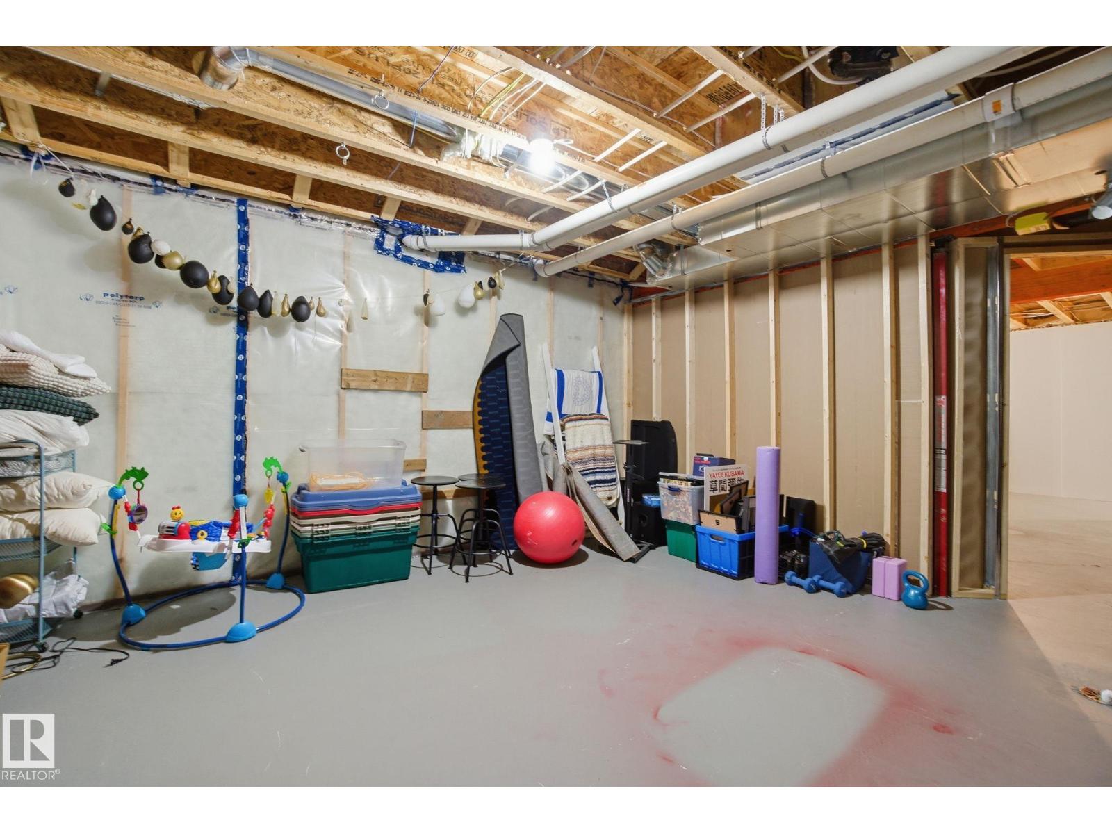 529 GLENRIDDING RAVINE DR SW - 45
