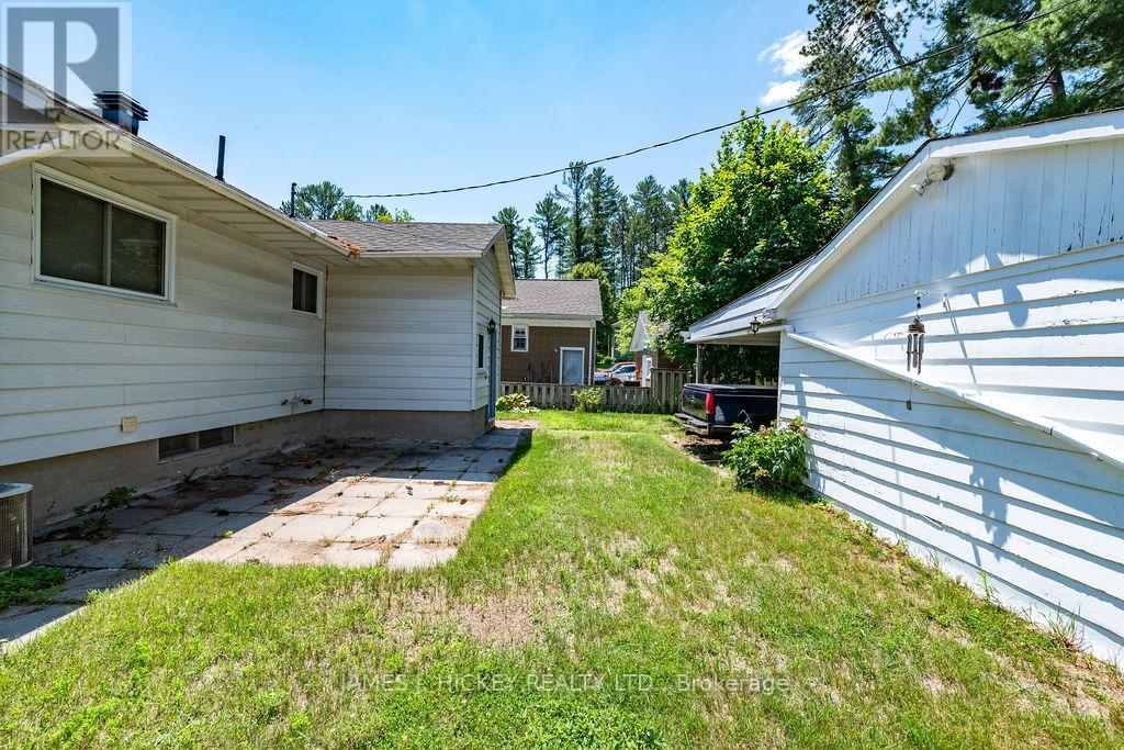 47 WOLFE AVENUE - 39