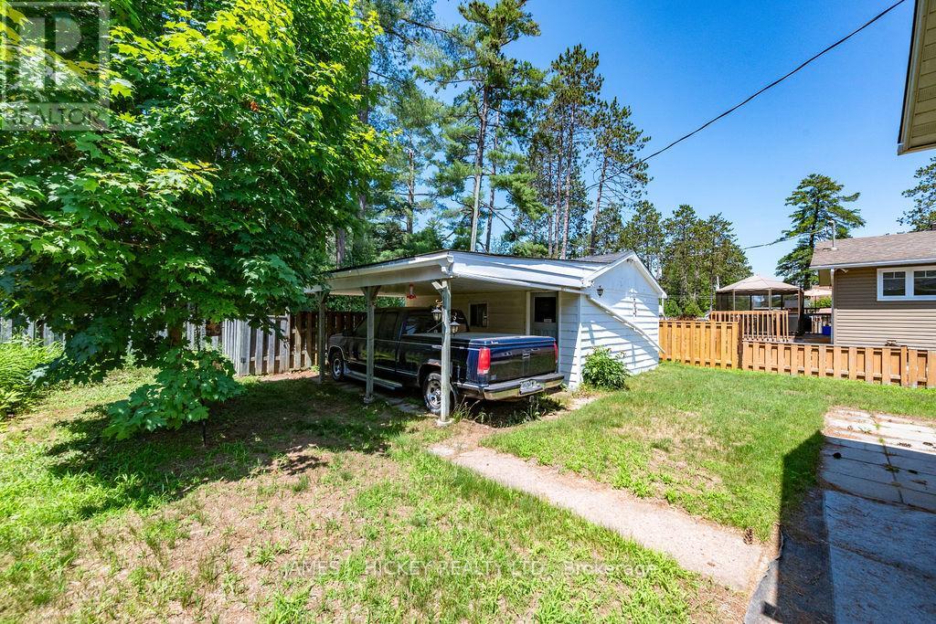 47 WOLFE AVENUE - 41