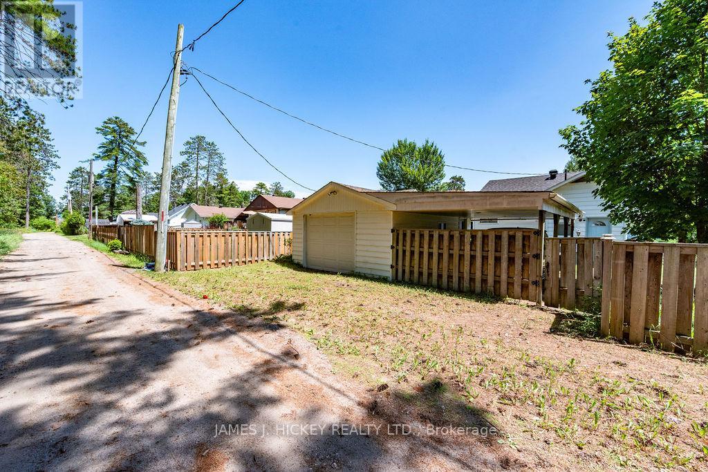 47 WOLFE AVENUE - 42
