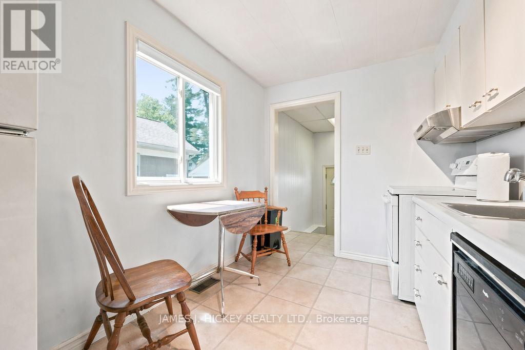 47 WOLFE AVENUE - 6