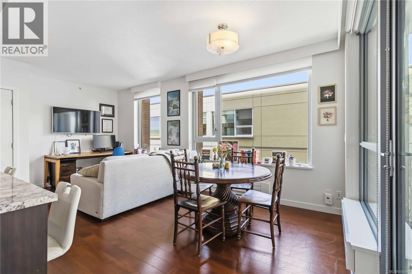 #505 608 Broughton St - 18