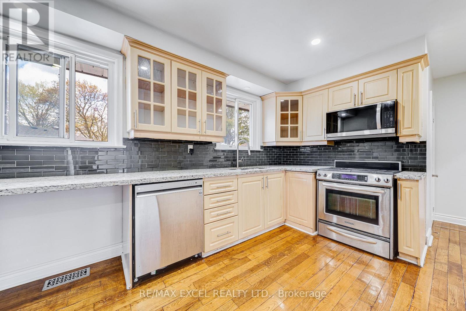 51 TORDALE CRESCENT - 19