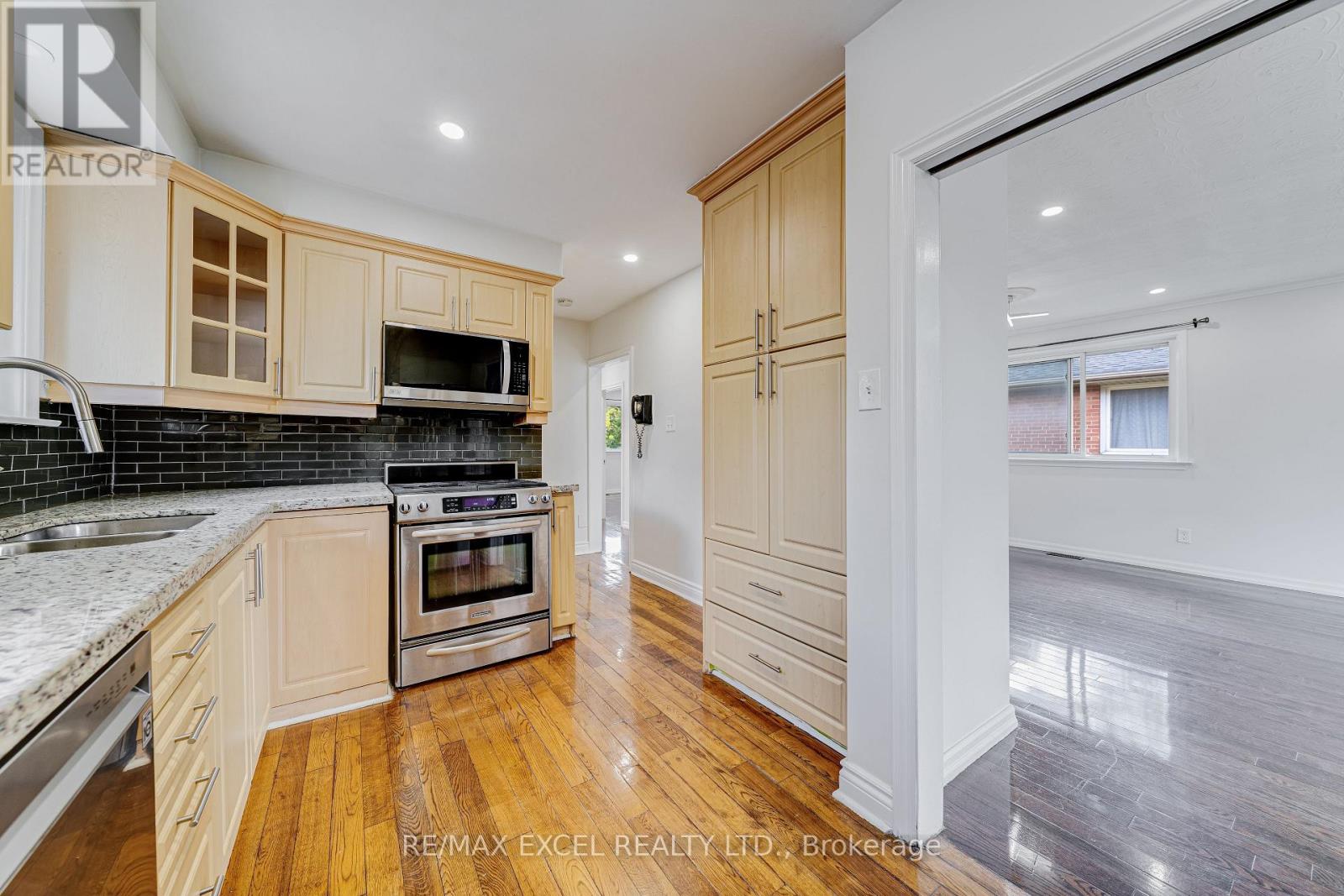 51 TORDALE CRESCENT - 21
