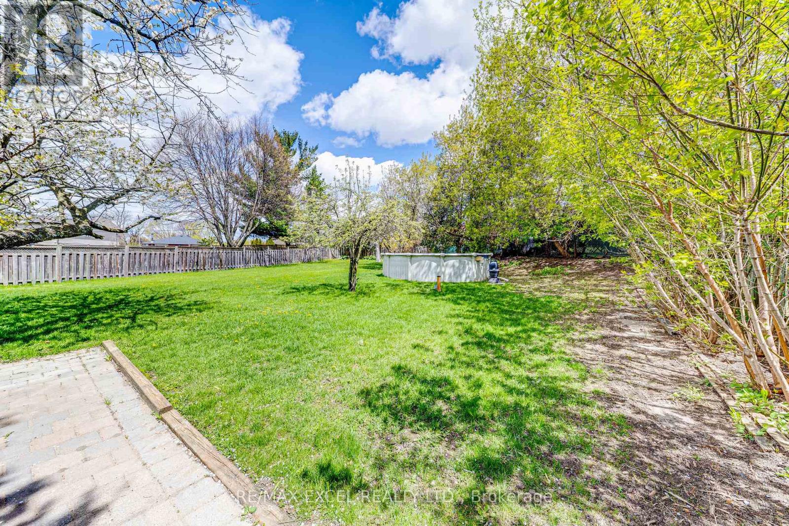 51 TORDALE CRESCENT - 32
