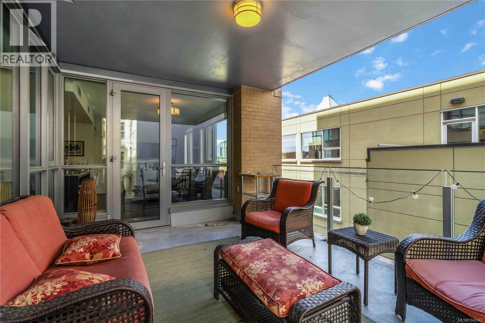 #505 608 Broughton St - 29
