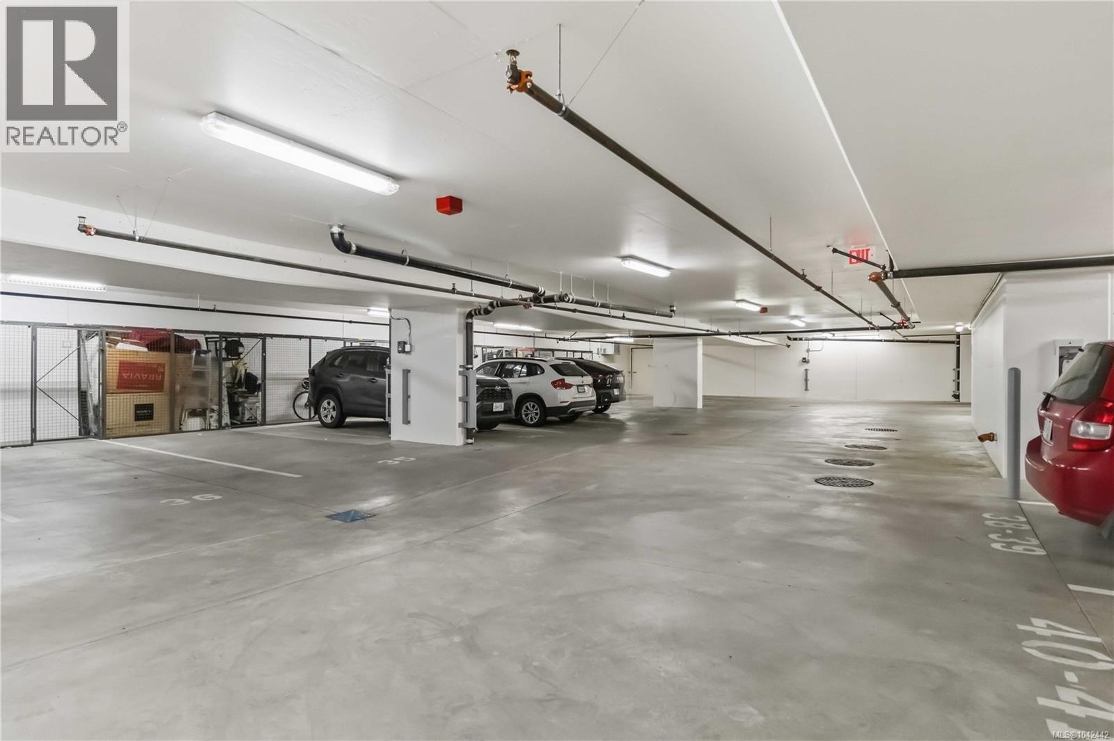 #505 608 Broughton St - 39