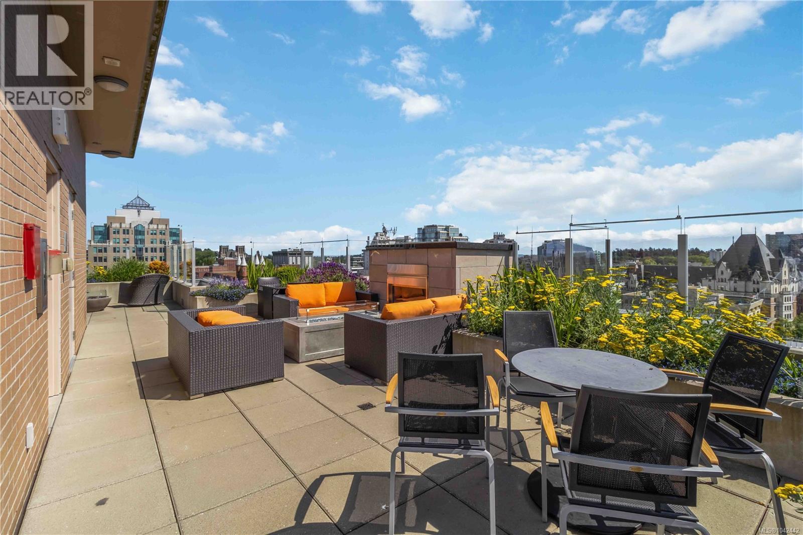 #505 608 Broughton St - 32