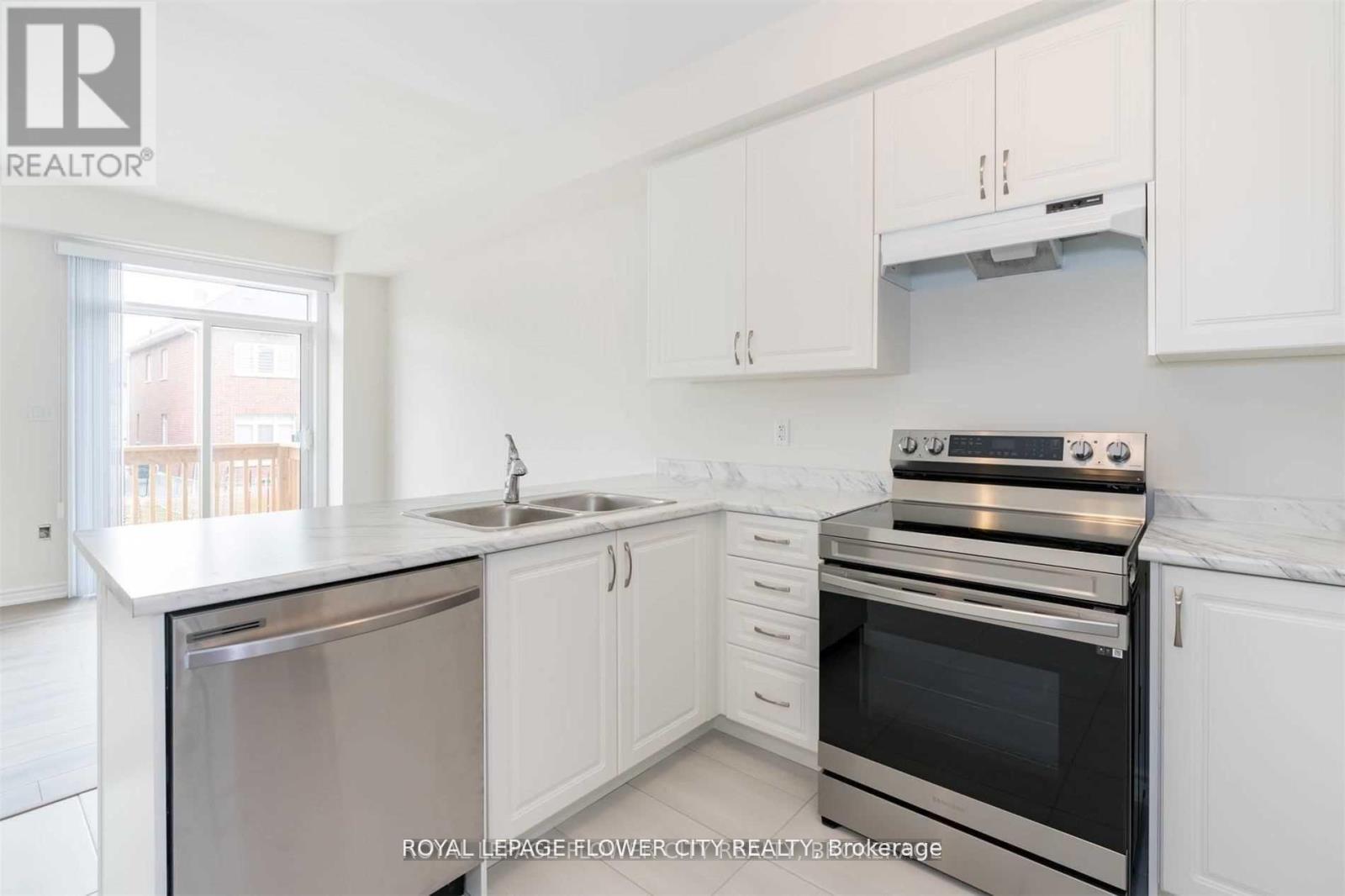 2282 GRAINGER LOOP CRESCENT - Image 6