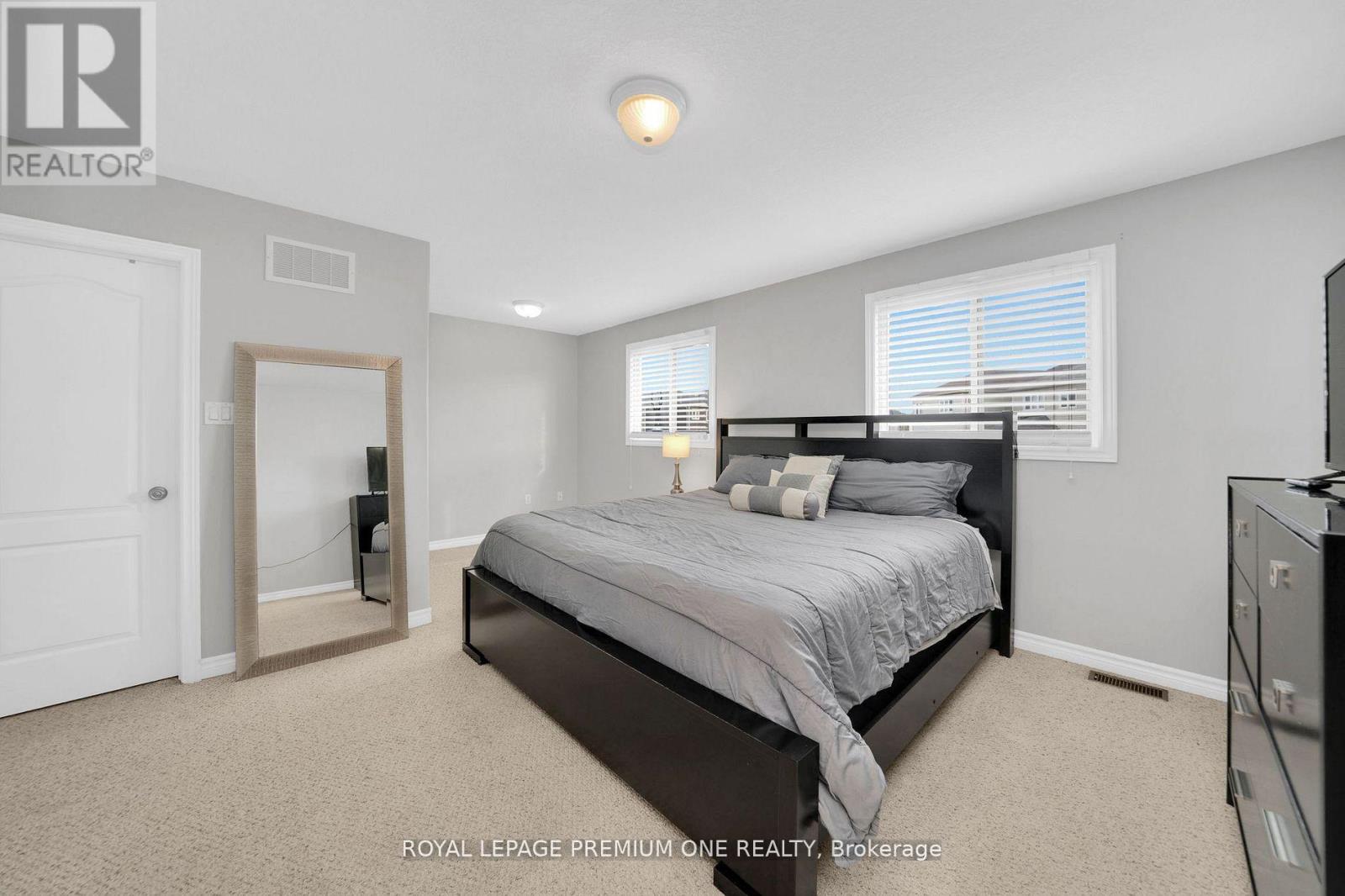 31 STEVENSON STREET - 21