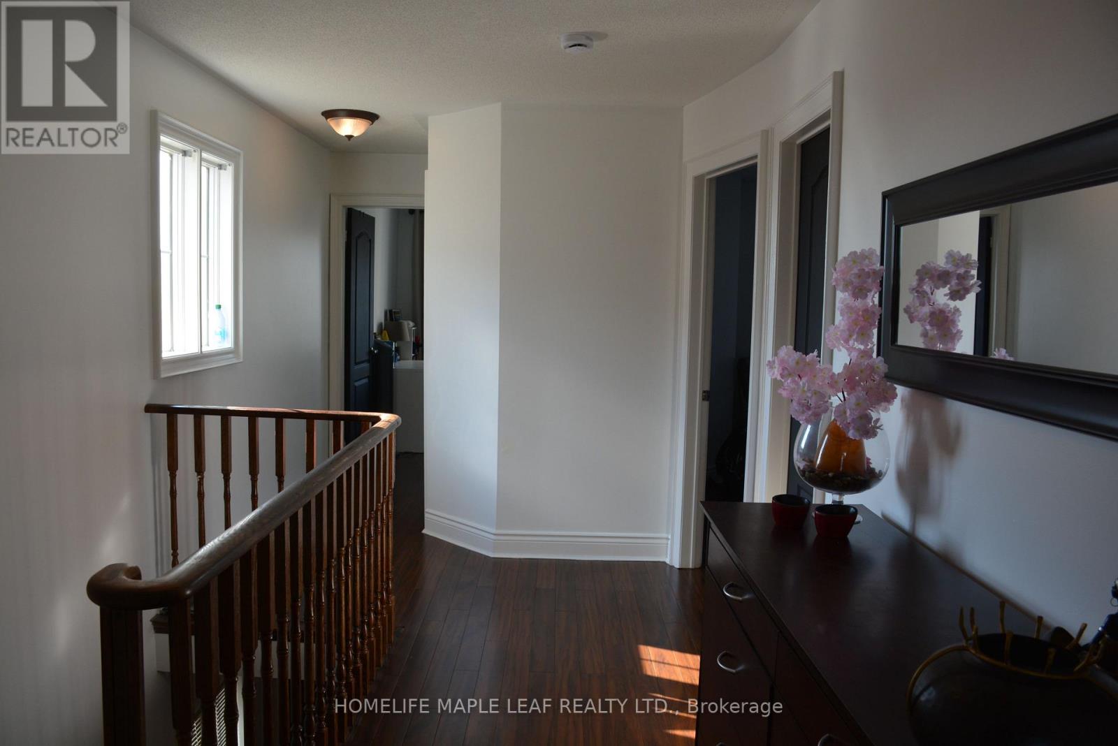 29 STONEBRIAR DRIVE - 33