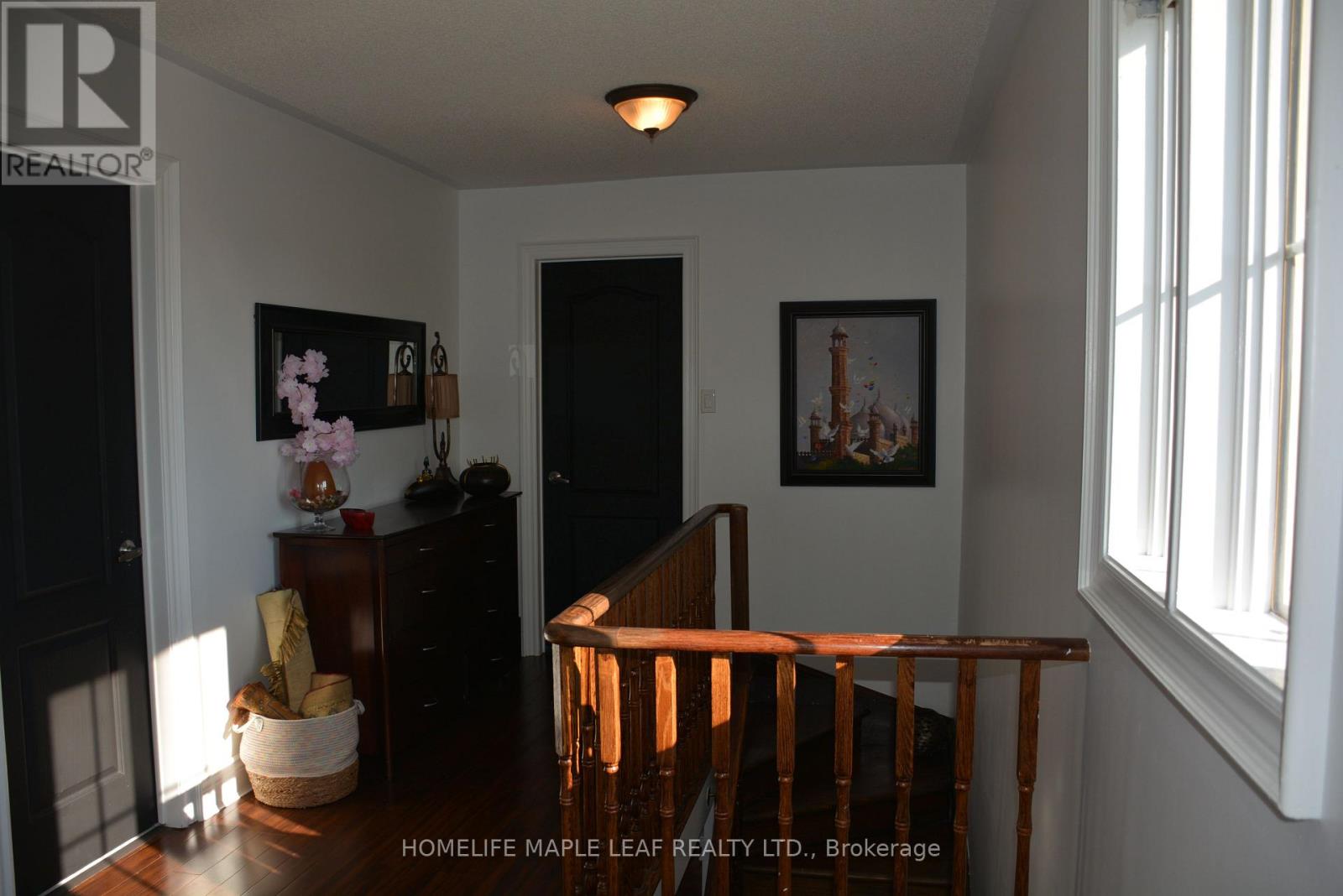 29 STONEBRIAR DRIVE - 34