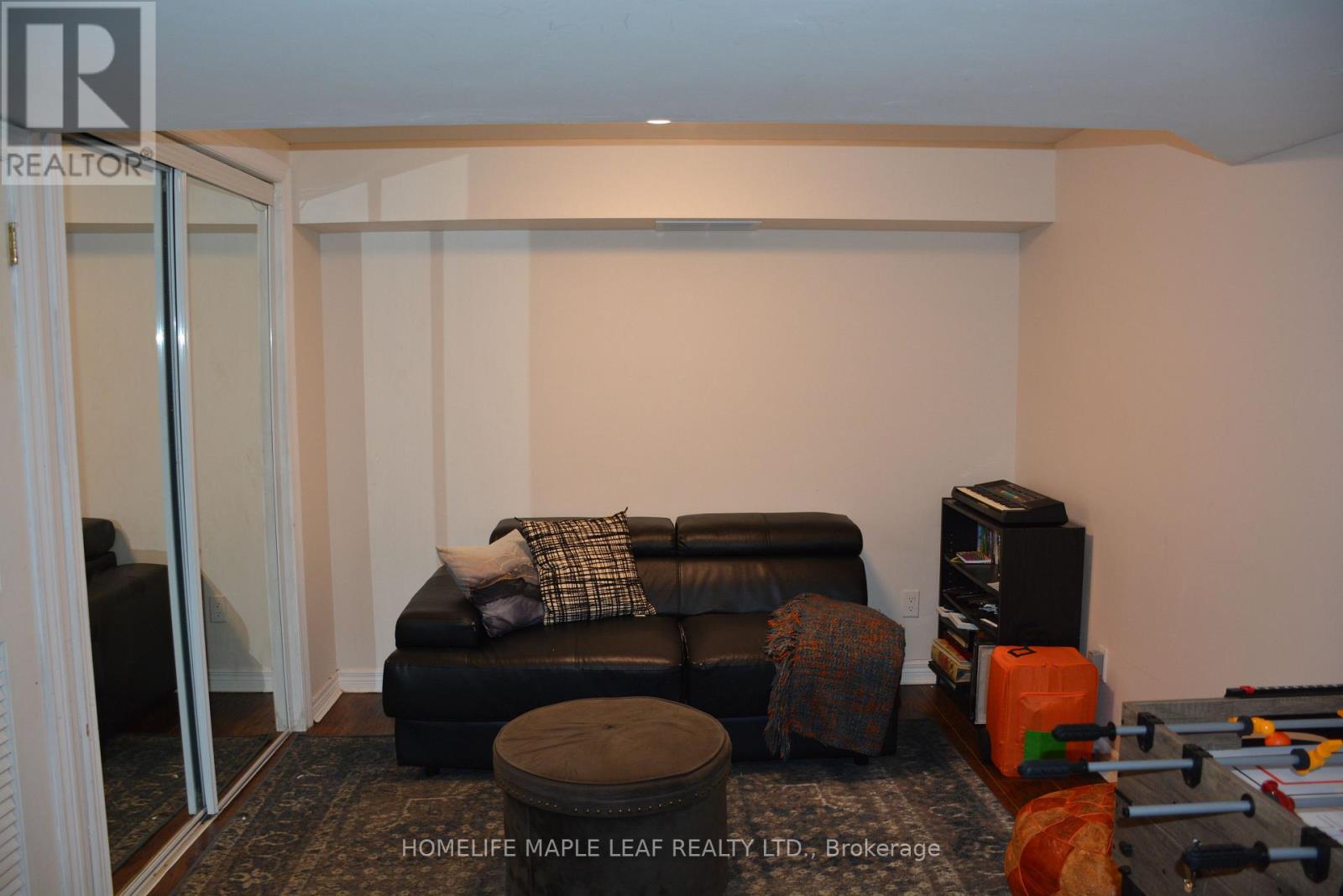 29 STONEBRIAR DRIVE - 42