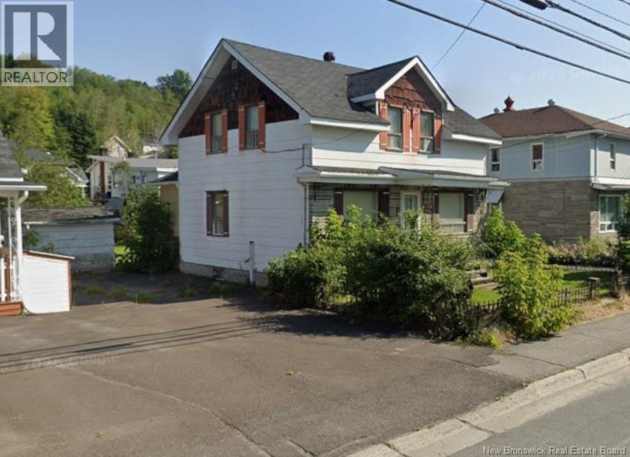 379 SAINT-FRANCOIS Street - 2